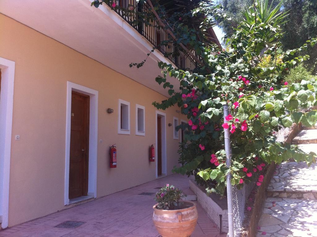Sofia Studios Benitses (Corfu) Exterior foto
